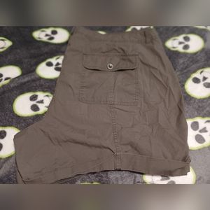 A.N.A mid thigh outdoor wear shorts
